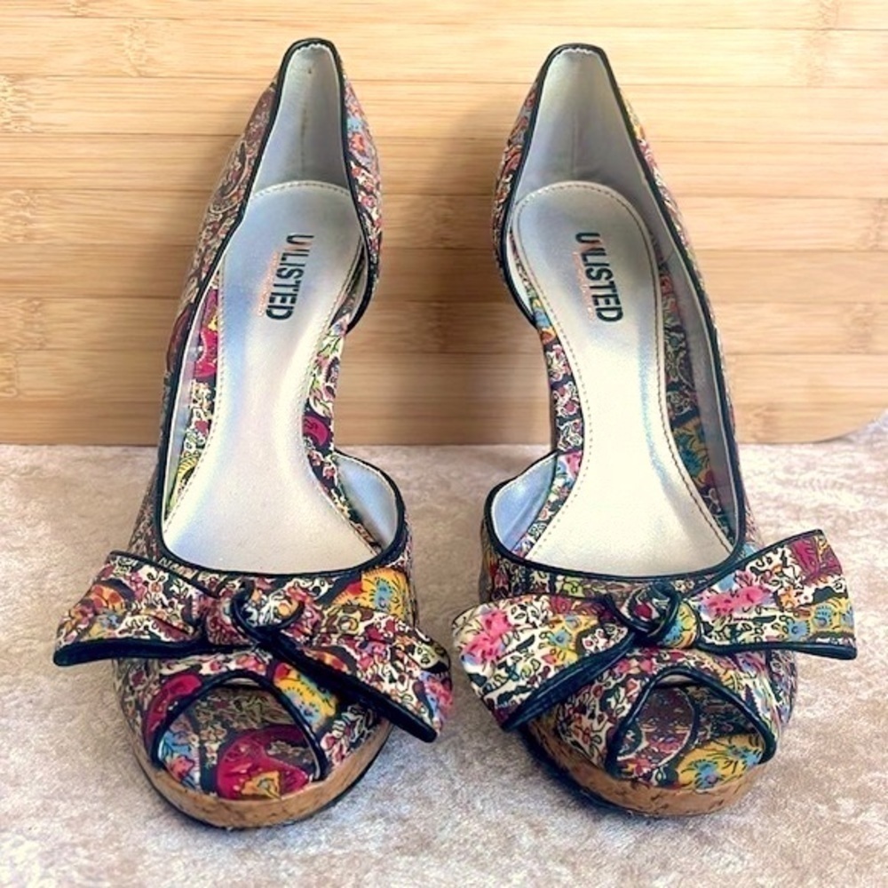 Unlisted Kenneth Cole Paisley Print Cork Heels Peep Toe Pumps Bows Leather Sole - Picture 2 of 15